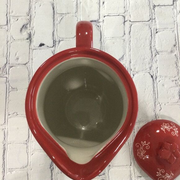 Tem-tations by Tara Floral Lace 2qt Ceramic Pot KFI-XNG-973261 with Lid. - Picture 6 of 8